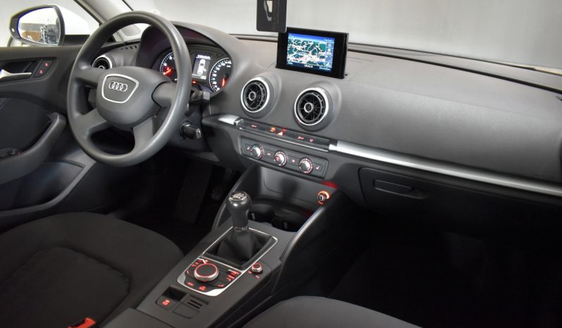 Audi A3 Sportback 1.6 TDI Ultra MMI, NAVI, SITZHEIZUNG, PDC voll