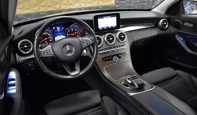 Mercedes Benz C180d Aut. AVANTGARDE, LED, SPORTSITZE, TEILLEDER, NAVI voll